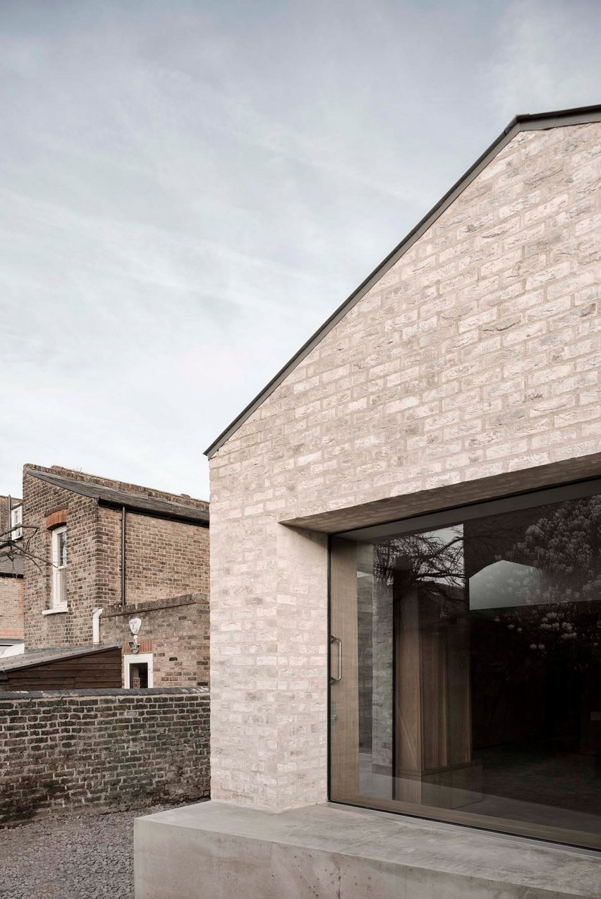 Kew Road by McLaren Excell