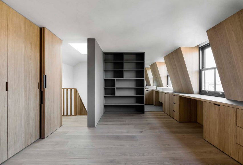 Kew Road by McLaren Excell