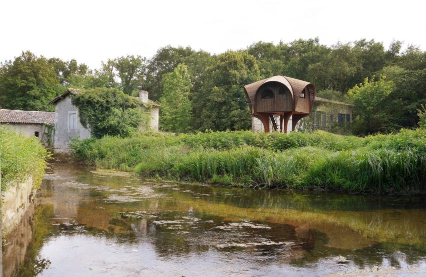 Studio Weave design a hiking shelter called Le Haut Perché