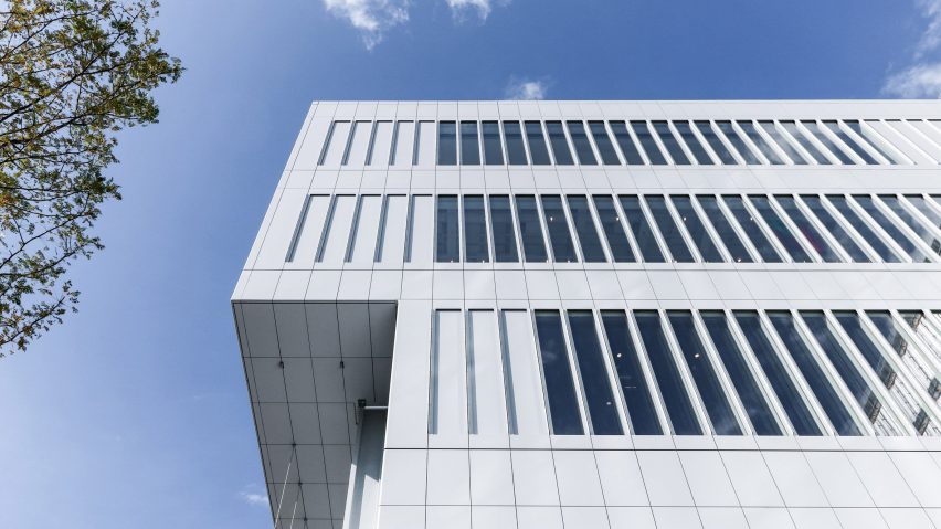 Lensvelt Center for the Arts by Renzo Piano photographed by Jazzy Li