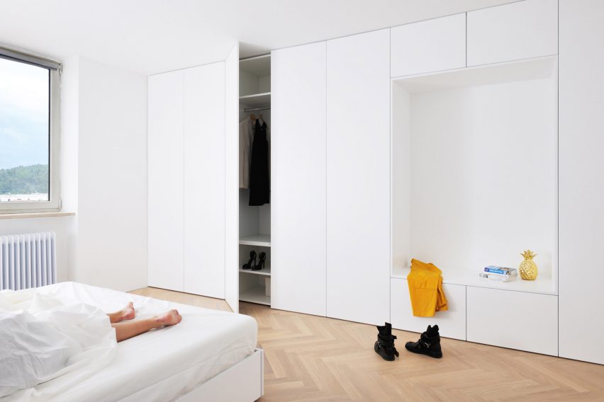 Arhitektura d.o.o. refurbishes urban apartment in Ljubljana, Slovenia, originally designed by Edvard Ravnikar