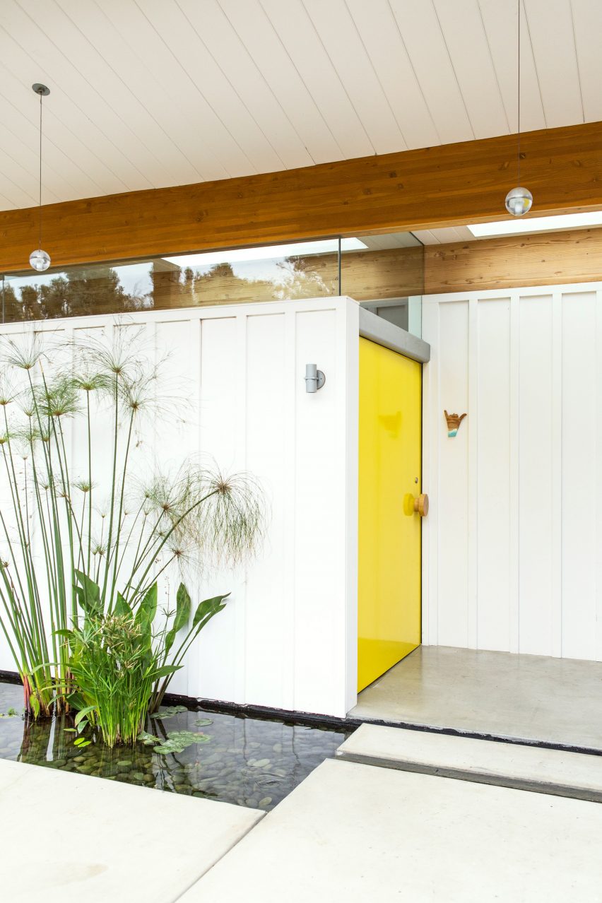 Malibu Beach House by Bestor Architecture