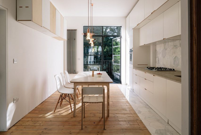 Tsurata Architects designs staircase in London house