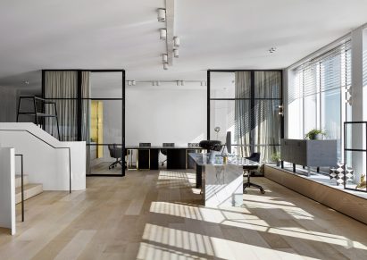 Memocorp office by The Stella Collective