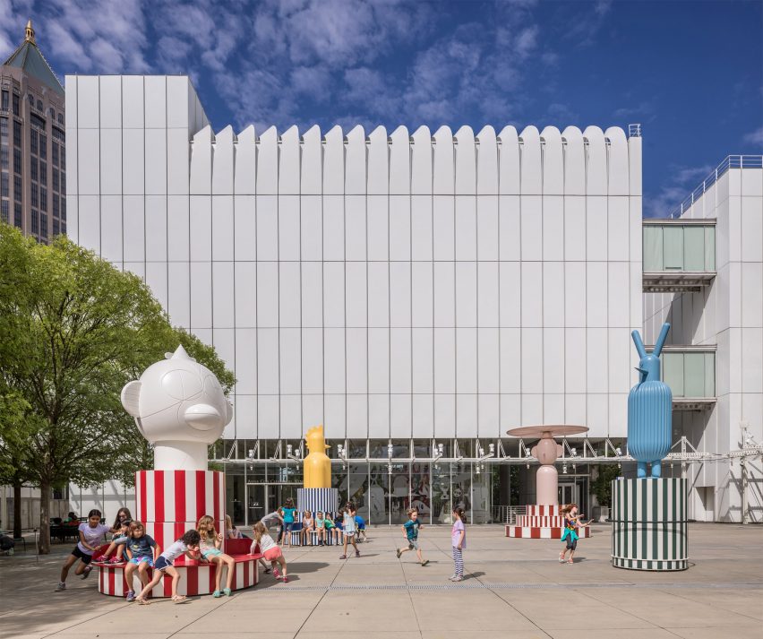 Jaime Hayón installs spinning Merry Go Zoo totems at Atlanta art museum