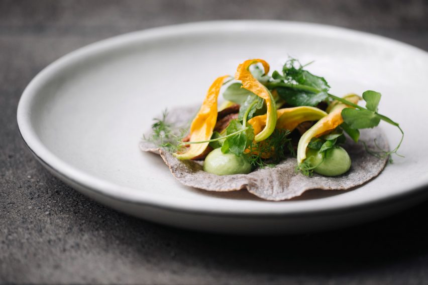 Moisés Hernández EO tableware