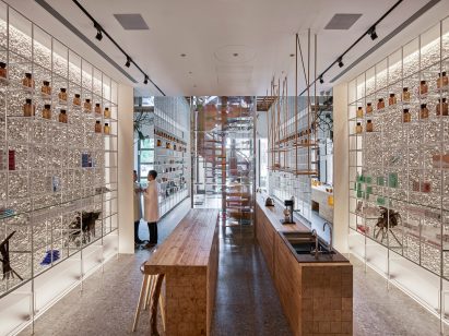 Waterfrom Design create Molecure Pharmacy