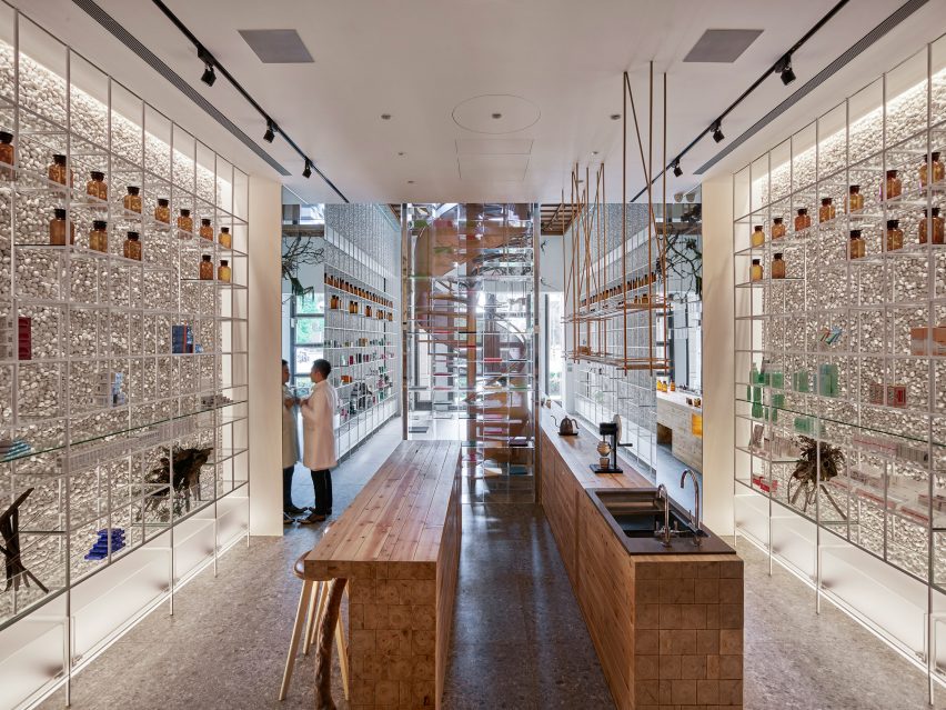 Waterfrom Design create Molecure Pharmacy