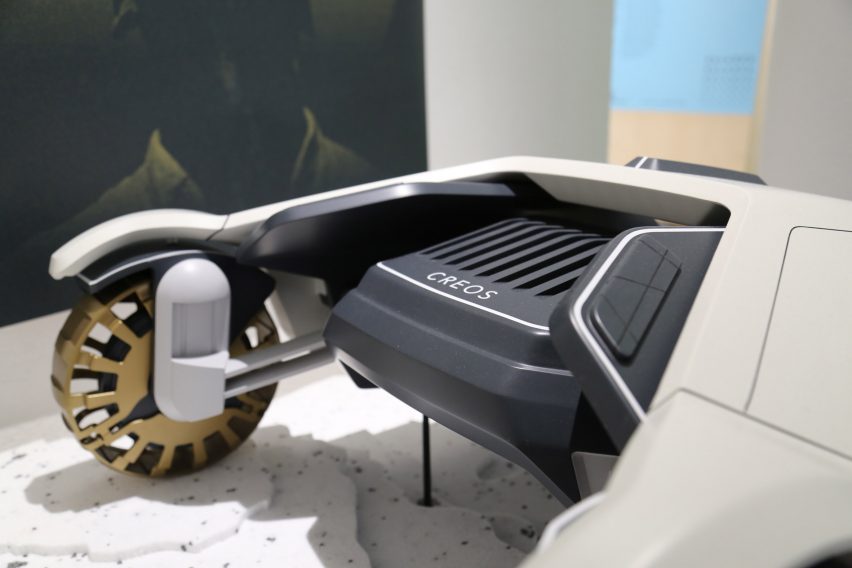 Royal College of Art graduate Brian Black designs Overview Effect project