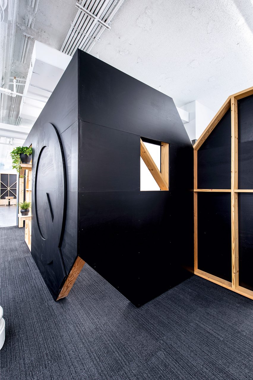 Quartz office, Manhattan, by Desai Chia Architecture