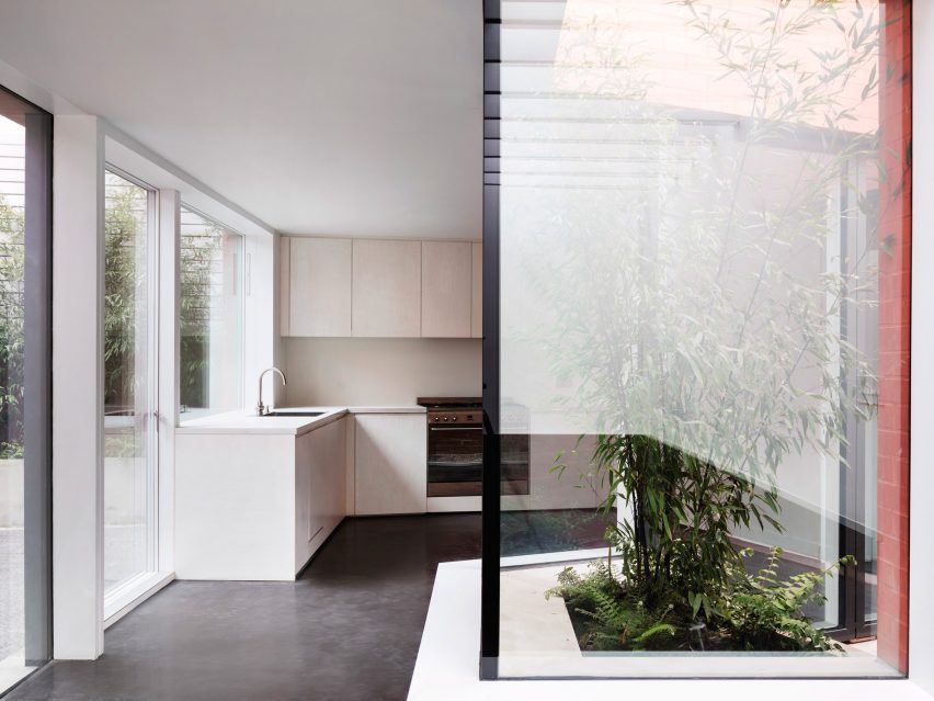 31/44 Architects complete Red House in East Dulwich, London