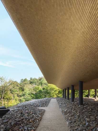 Shinshoji Zen Museum pavilion by Kohei Nawa and Sandwich studio
