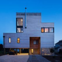 Sea Bright House by Jeff Jordan Architects