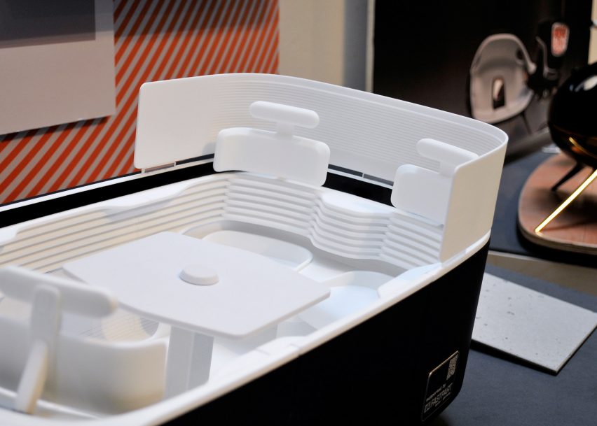 Signal mobile work space by Armin Peters