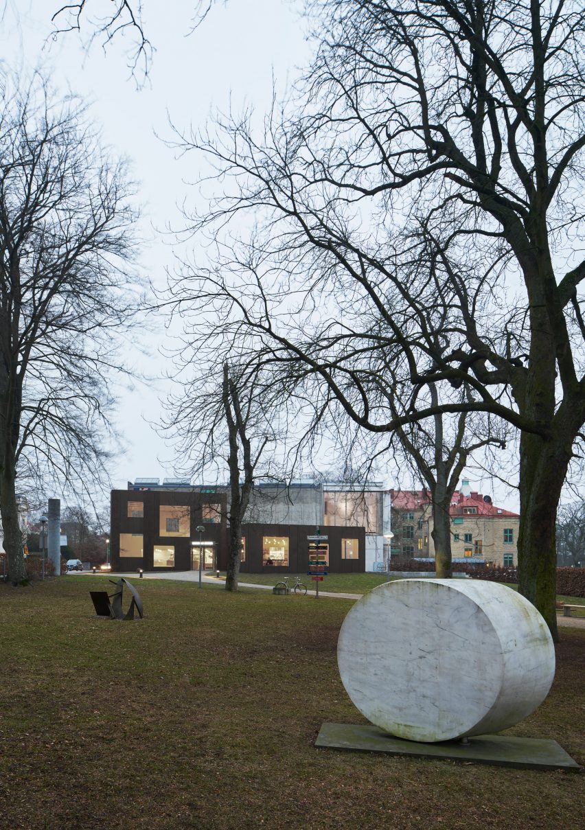 Skissernas Museum extension by Elding Oscarson