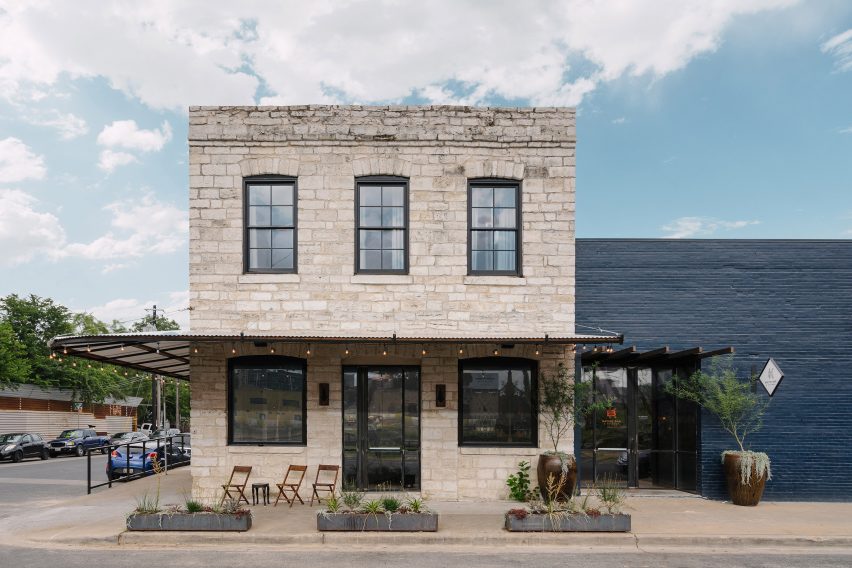 Native Hostel in Austin, Texas, USA, by UN Box Studio