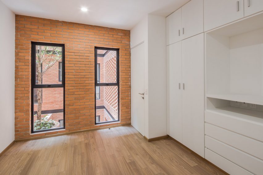 Emiliano Zapata 167 by HGR Arquitectos