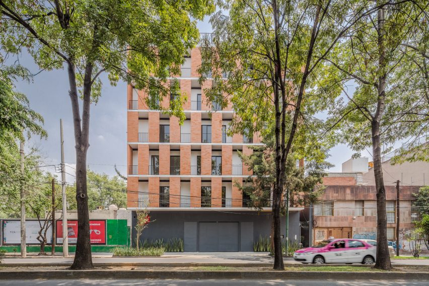 Emiliano Zapata 167 by HGR Arquitectos