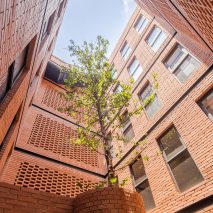 Emiliano Zapata 167 by HGR Arquitectos