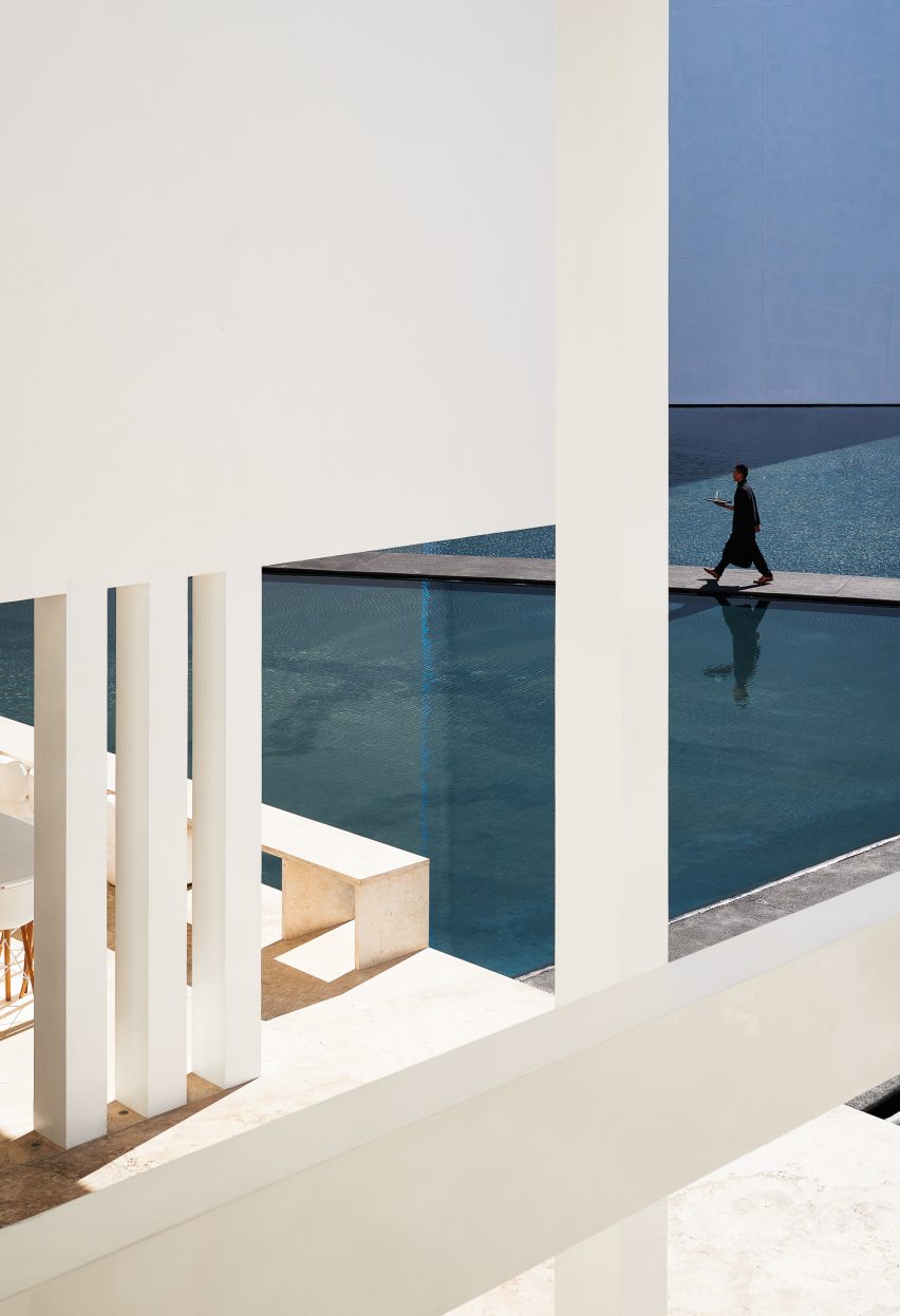 Mar Adentro by Miguel Angel Aragonés