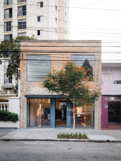 Acolá Store by Vão Arquitetura
