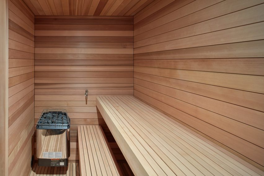 Alta Chalet by Atelier Kastelic Buffey