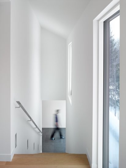 Alta Chalet by Atelier Kastelic Buffey