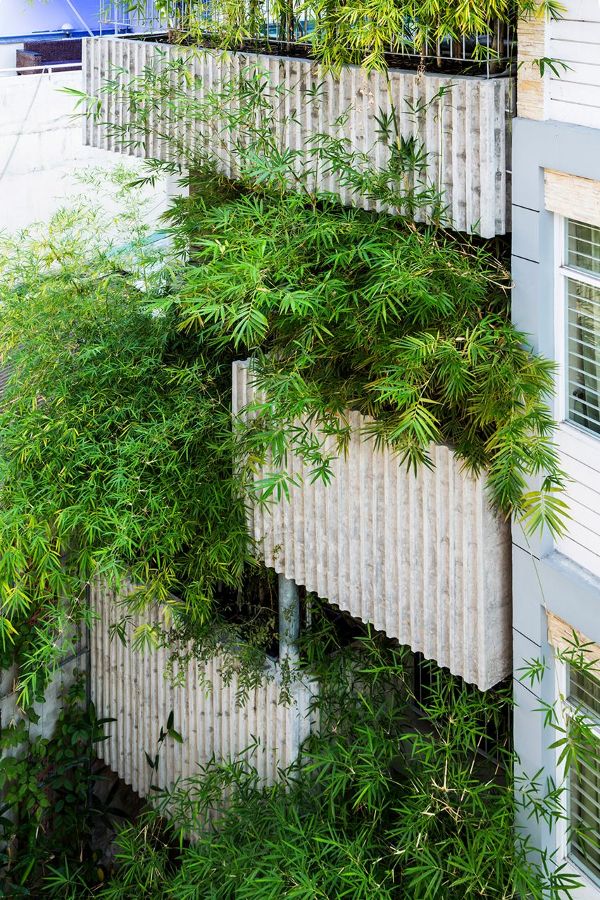 Bamboo House by Vo Trong Nghia