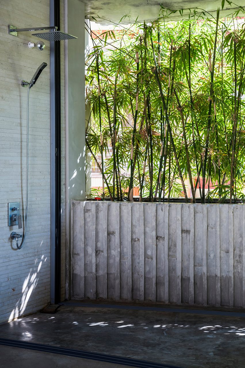 Bamboo House by Vo Trong Nghia