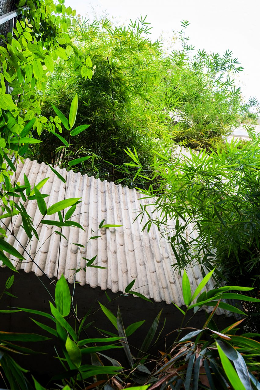 Bamboo House by Vo Trong Nghia