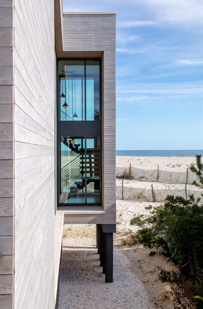Beach Haven Residence by Specht Architects