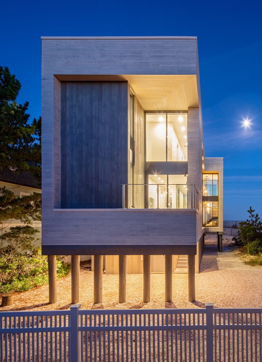Beach Haven Residence by Specht Architects