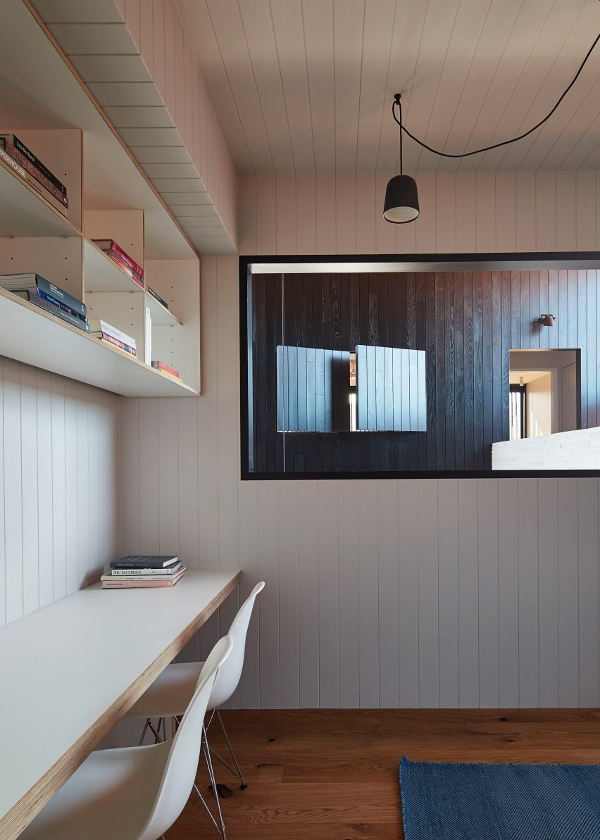 Brick House by Andrew Burges Architects