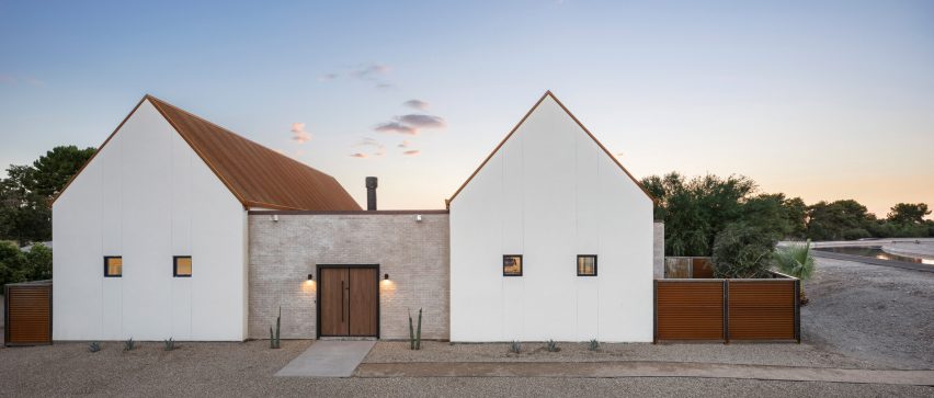 Canal House by The Ranch Mine