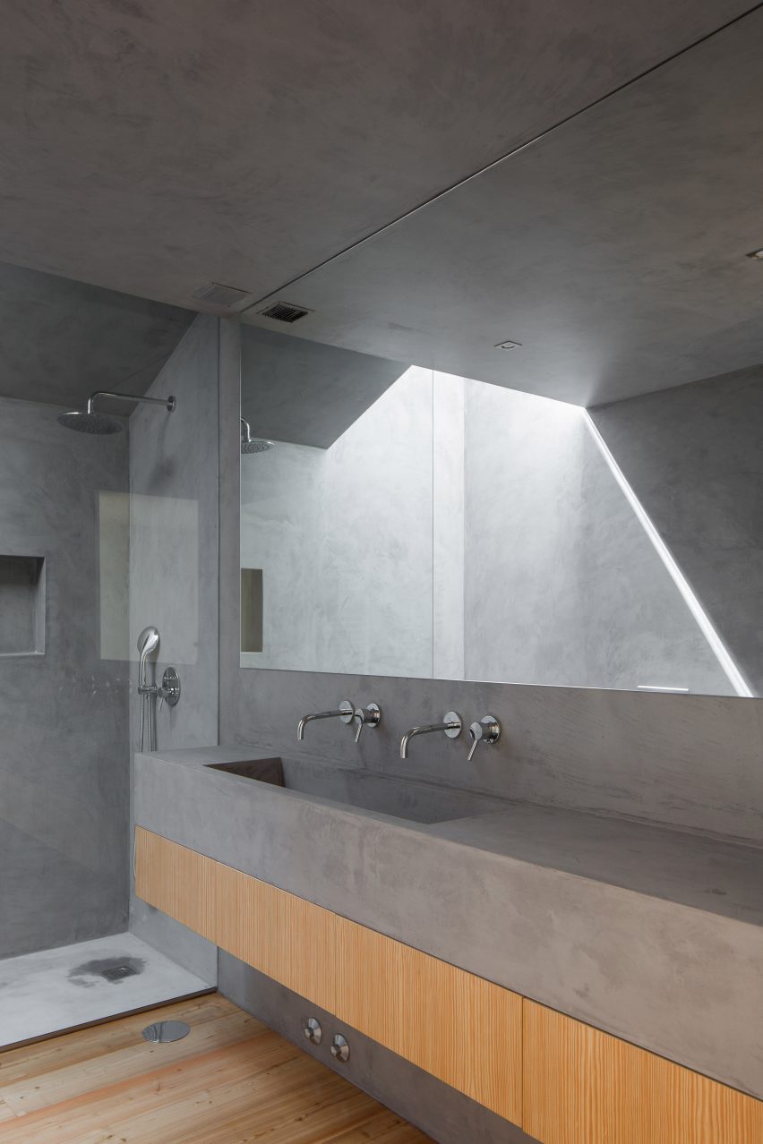 Casa Boavista by Pablo Pita Architects
