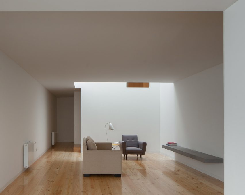 Casa Boavista by Pablo Pita Architects