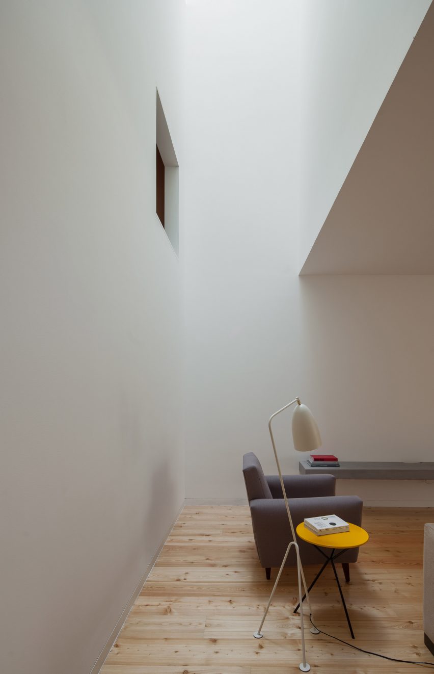 Casa Boavista by Pablo Pita Architects