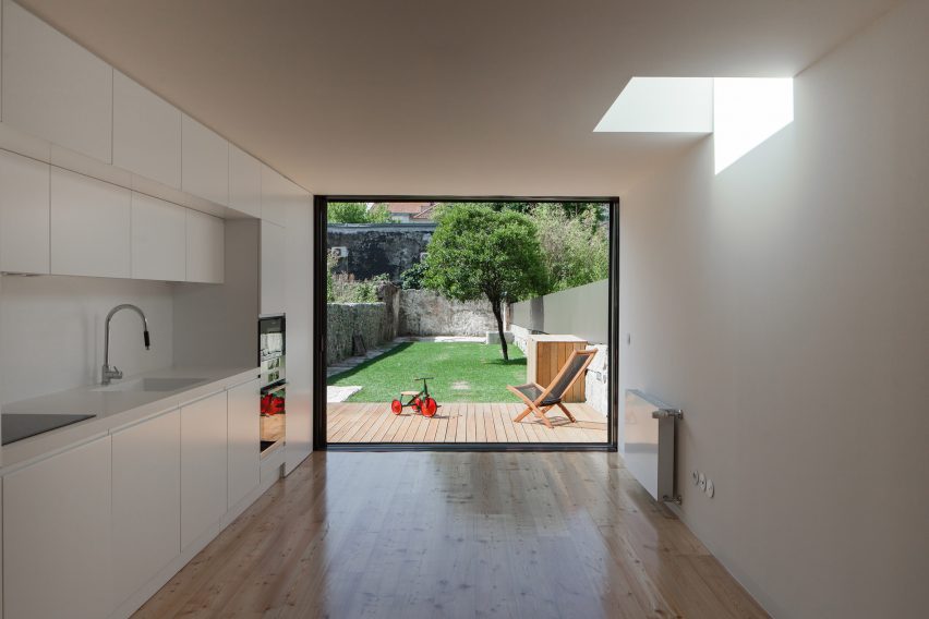 Casa Boavista by Pablo Pita Architects