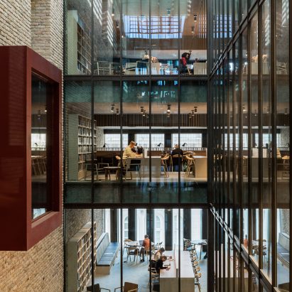 O’Donnell + Tuomey uses “surgical strategy” to link new and old buildings of Budapest university