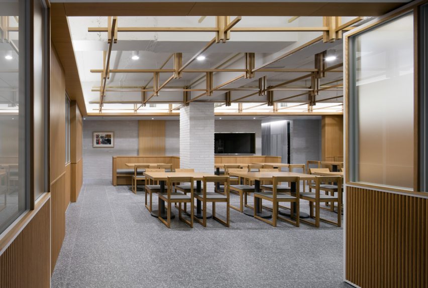 Korean firm By Seog Be Seog decorate Seoul restaurant interior with oak