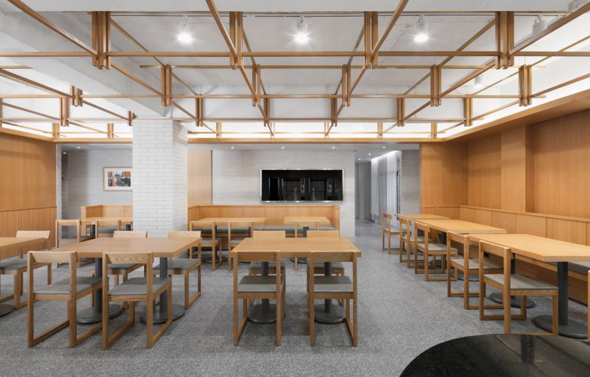 Korean firm By Seog Be Seog decorate Seoul restaurant interior with oak