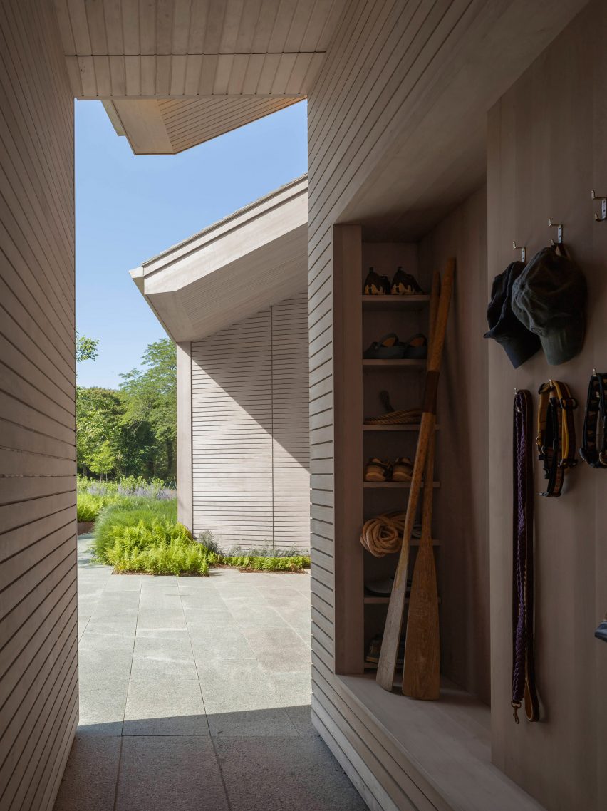 Cove House by Leroy Street Studio