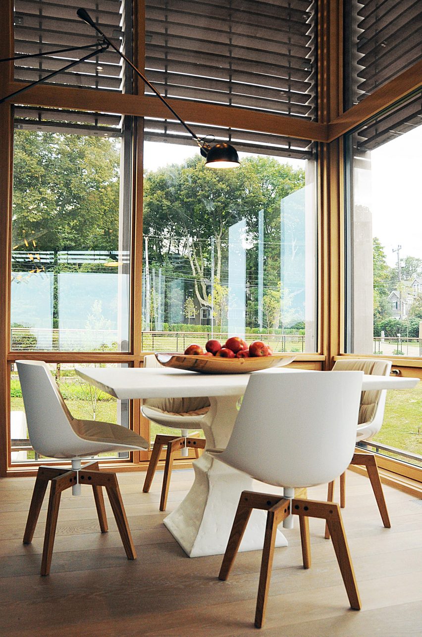 Cove House by Leroy Street Studio