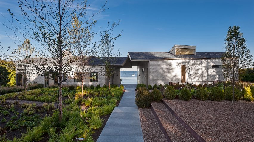 Cove House by Leroy Street Studio