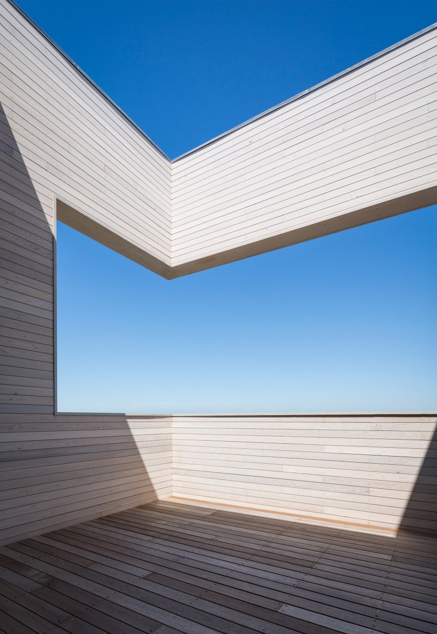 Cube House by Leroy Street Studio