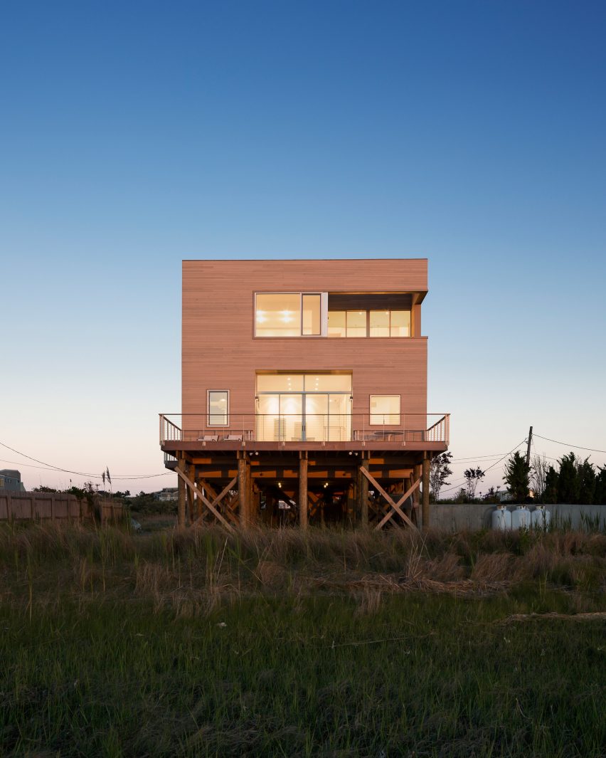 Cube House by Leroy Street Studio