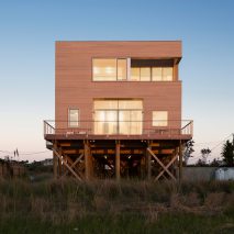 Cube House by Leroy Street Studio