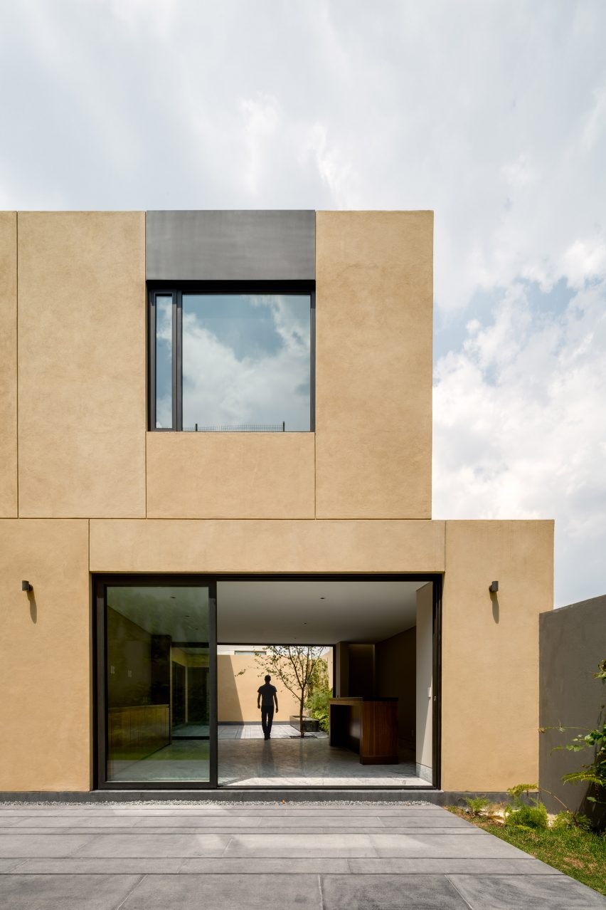 Cumbres House by Arquitectura Sergio Portill