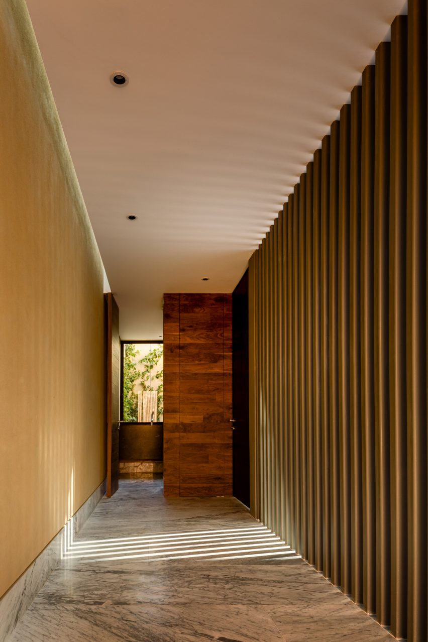 Cumbres House by Arquitectura Sergio Portill