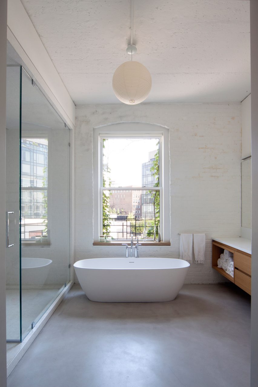 Duplex in Tribeca by Space4Architecture